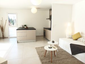 Home staging pièce à vivre appartement vide - après